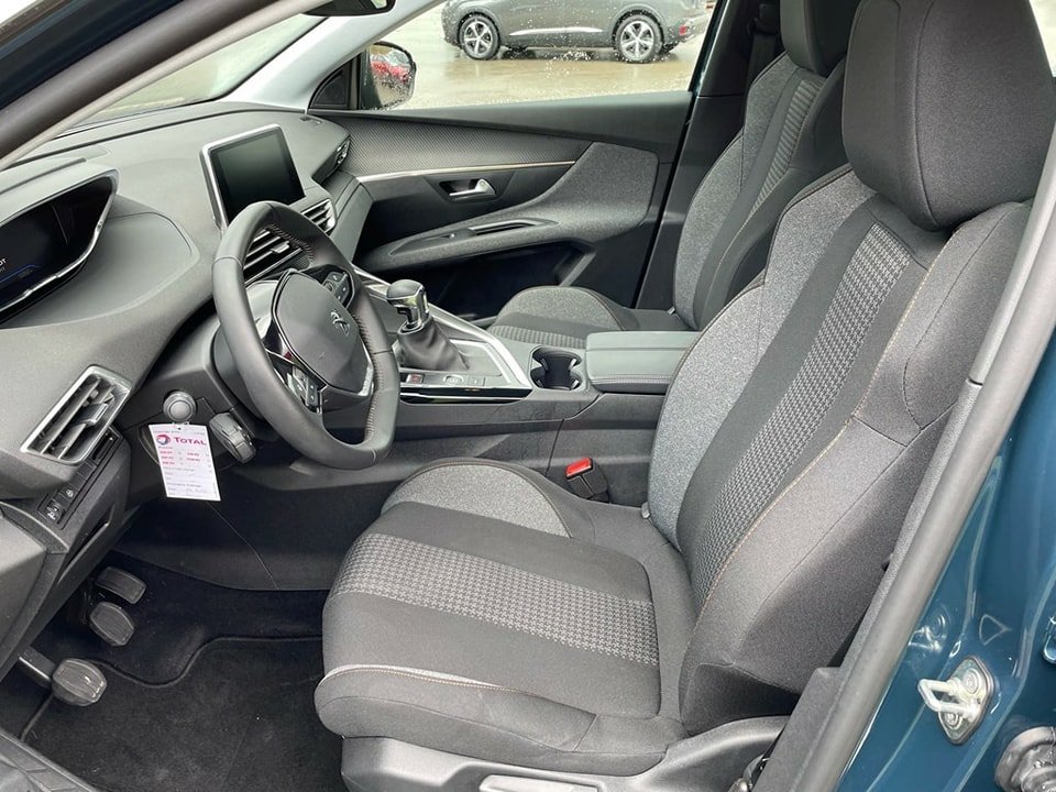 PEUGEOT 5008 1.5 HDi Active Pack 2022