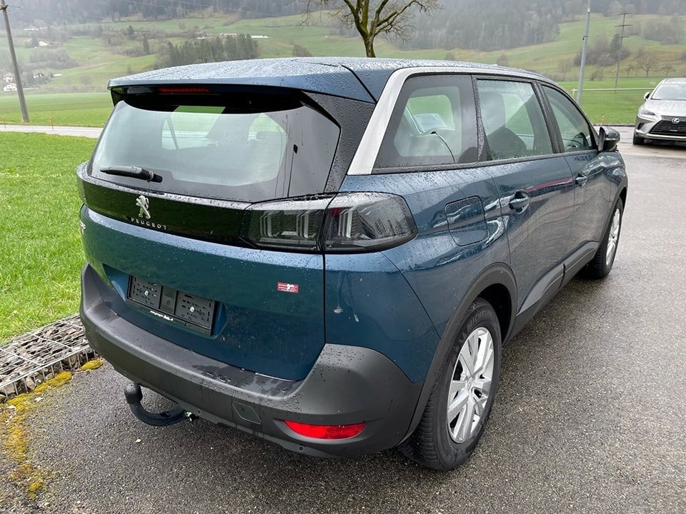 PEUGEOT 5008 1.5 HDi Active Pack 2022