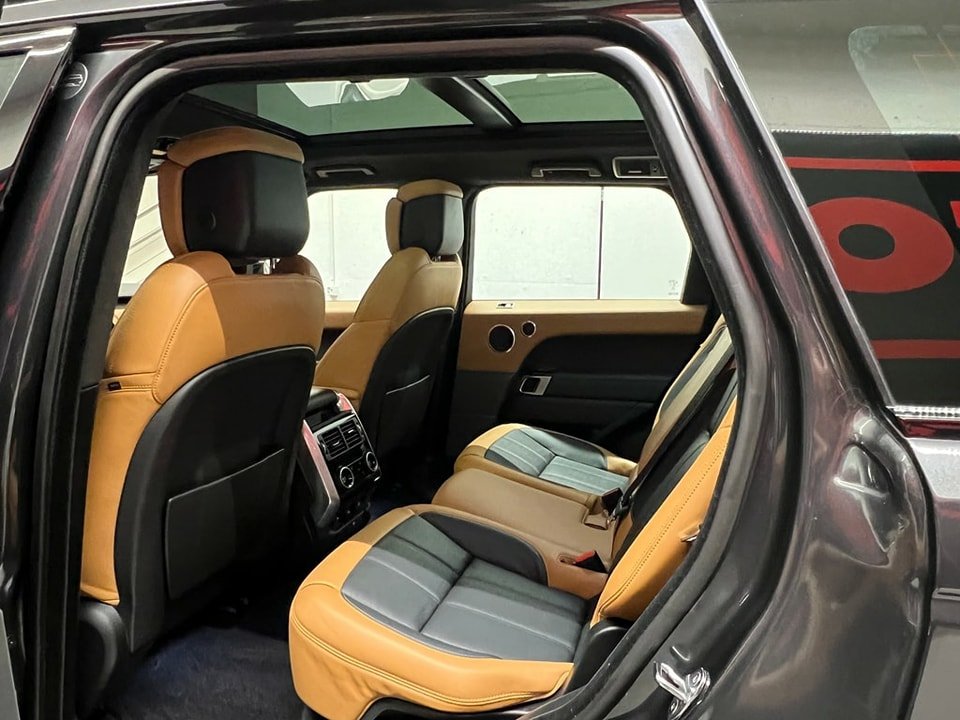 LAND ROVER Range Rover Sport D300 3.0D I6 MHEV AB Dynamic Automatic