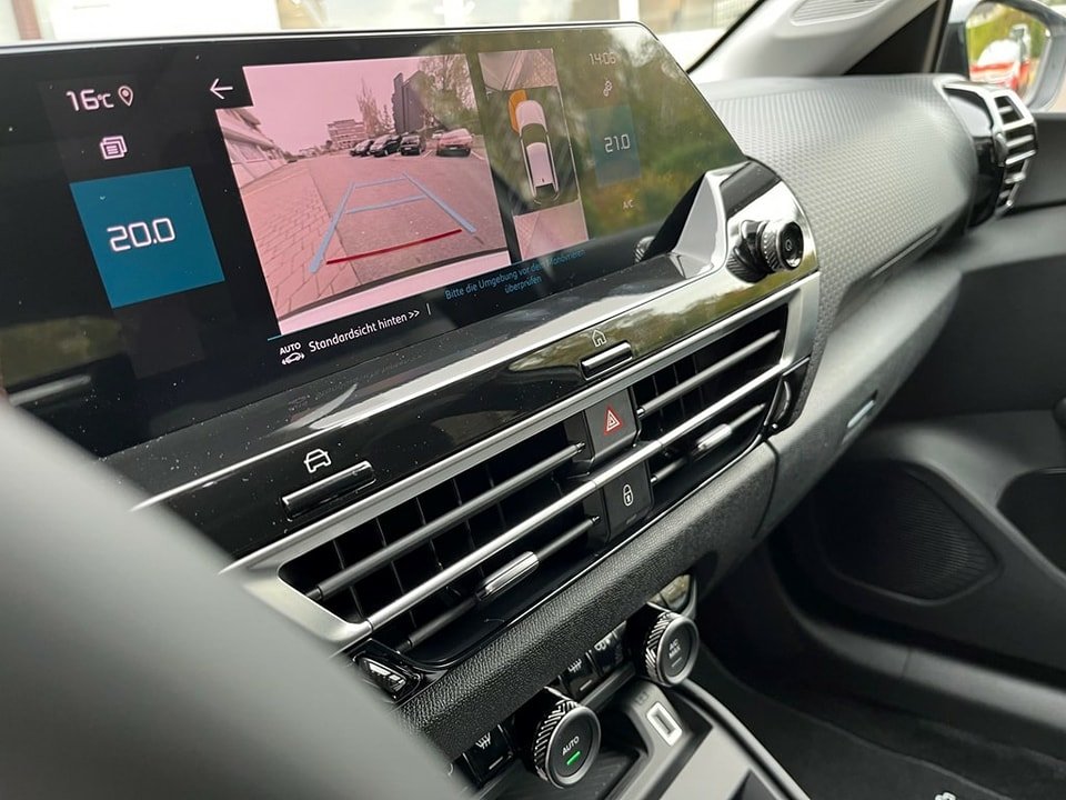 CITROEN C4 1.2 Pure Tech Shine EAT8