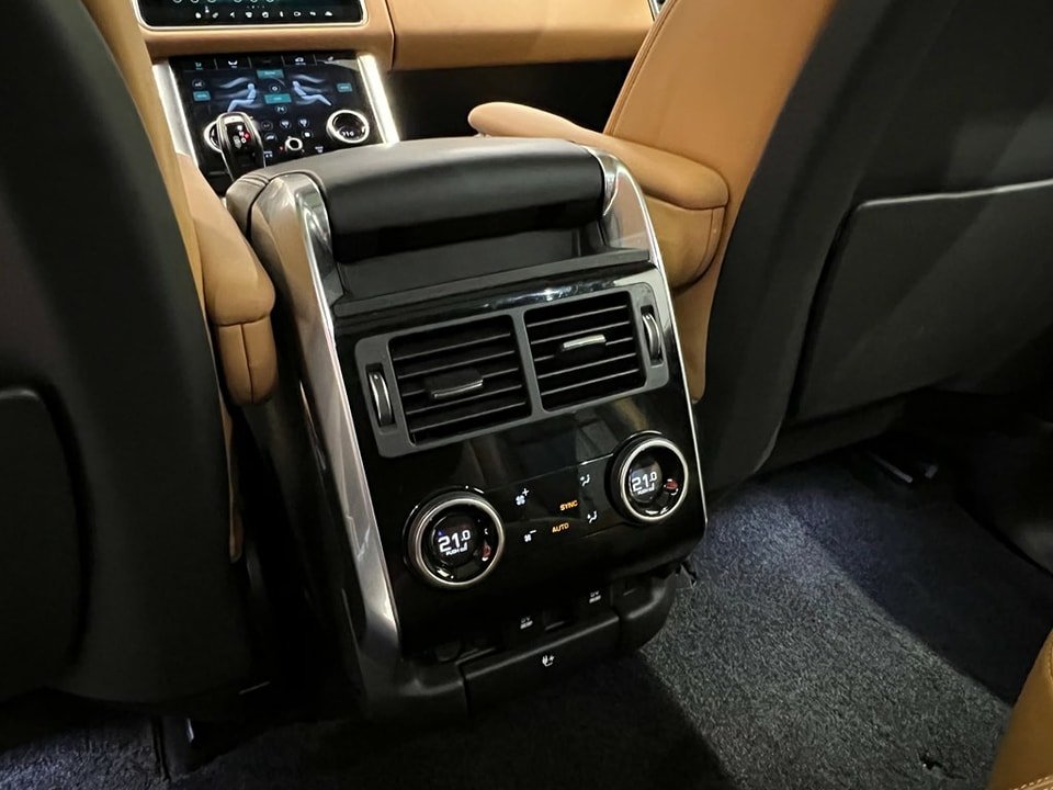 LAND ROVER Range Rover Sport D300 3.0D I6 MHEV AB Dynamic Automatic