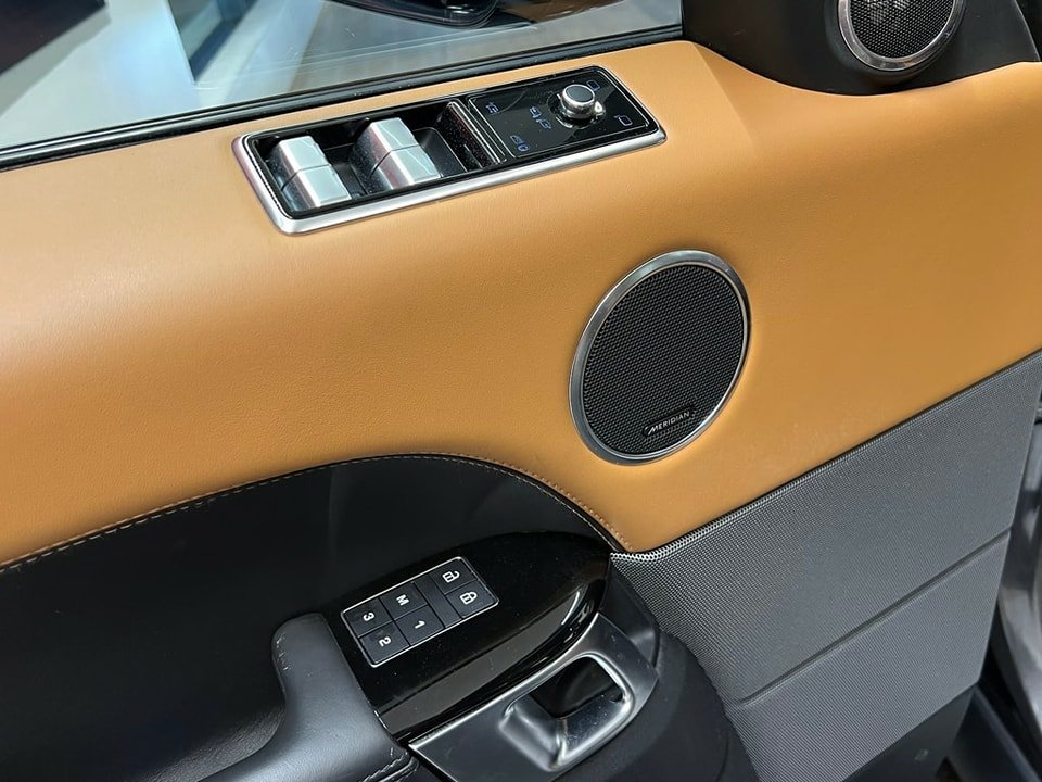 LAND ROVER Range Rover Sport D300 3.0D I6 MHEV AB Dynamic Automatic