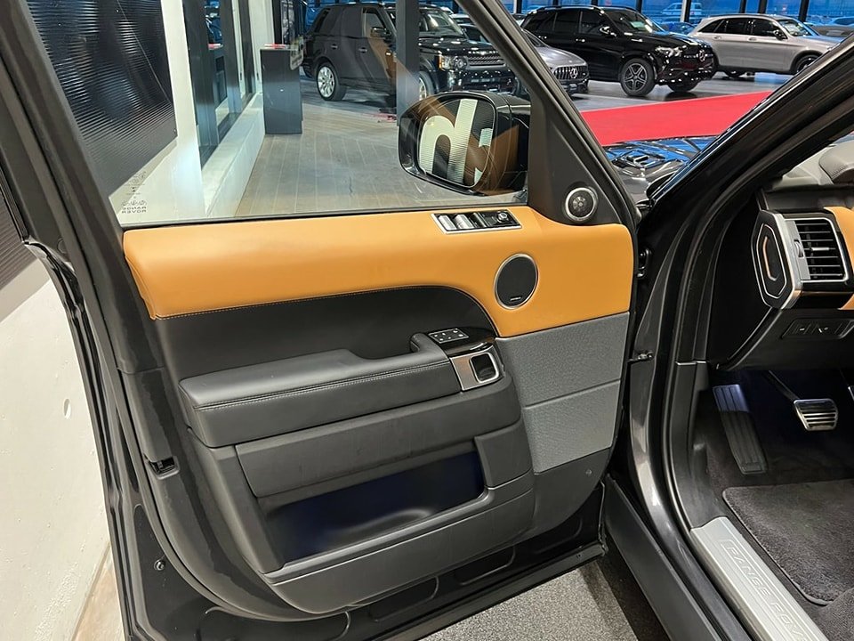 LAND ROVER Range Rover Sport D300 3.0D I6 MHEV AB Dynamic Automatic