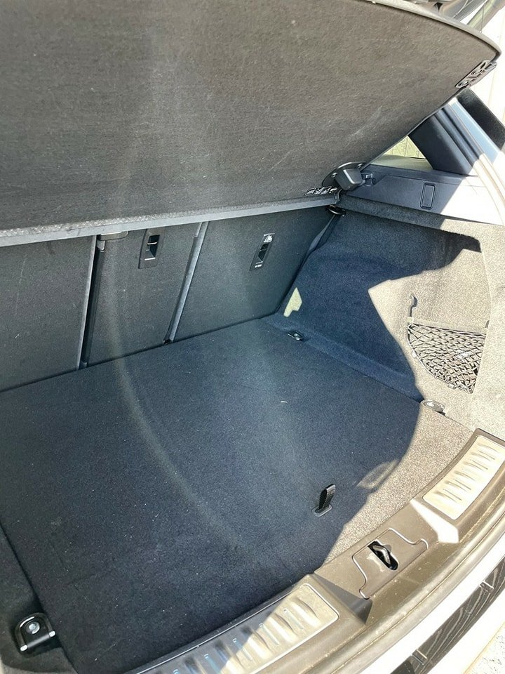 LAND ROVER Range Rover Evoque R-Dyn First Edi P 250 HSE AT9