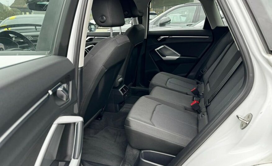 AUDI Q3 2.0 40 TDI S line quattro S-Tronic
