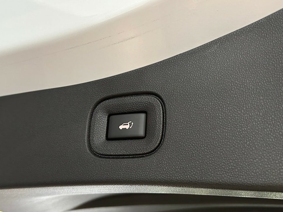 RENAULT Koleos 2.0 dCi Initiale Paris 4WD Xtronic CVT