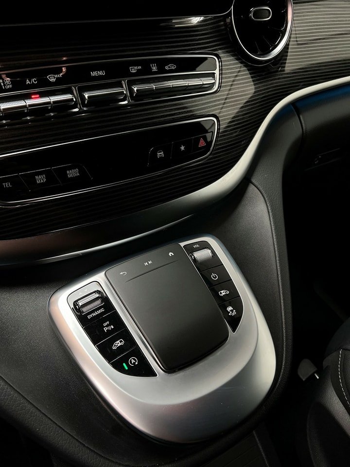 MERCEDES-BENZ V 300 d extra long Avantgarde 4Matic 9G-Tronic facelift 8 places