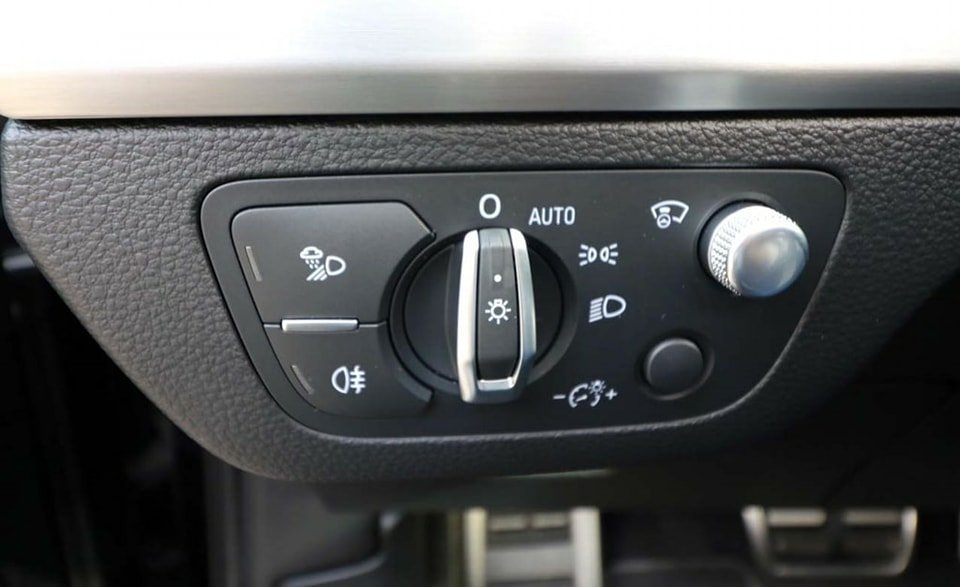 AUDI Q5 2.0 TDI quattro S-tronic