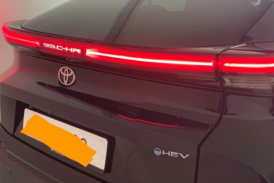 TOYOTA C-HR Hybrid 2.0 HSD Trend AWD-i NEUF 20KM