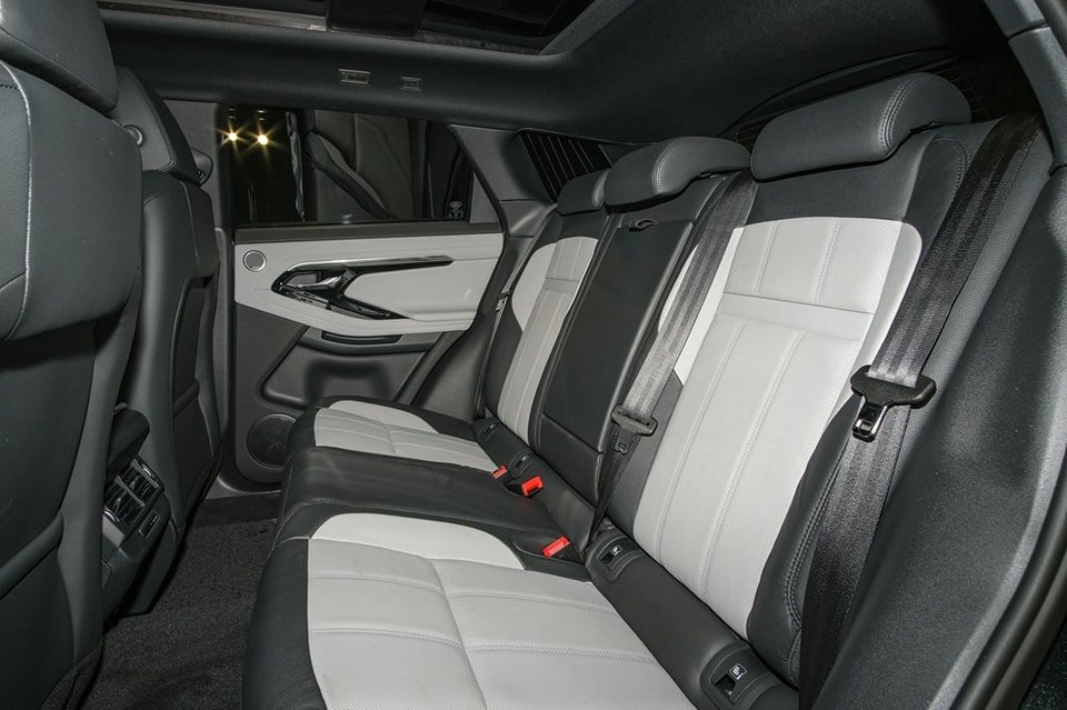 LAND ROVER Range Rover Evoque R-Dynamic D 200 MHEV SE AT9