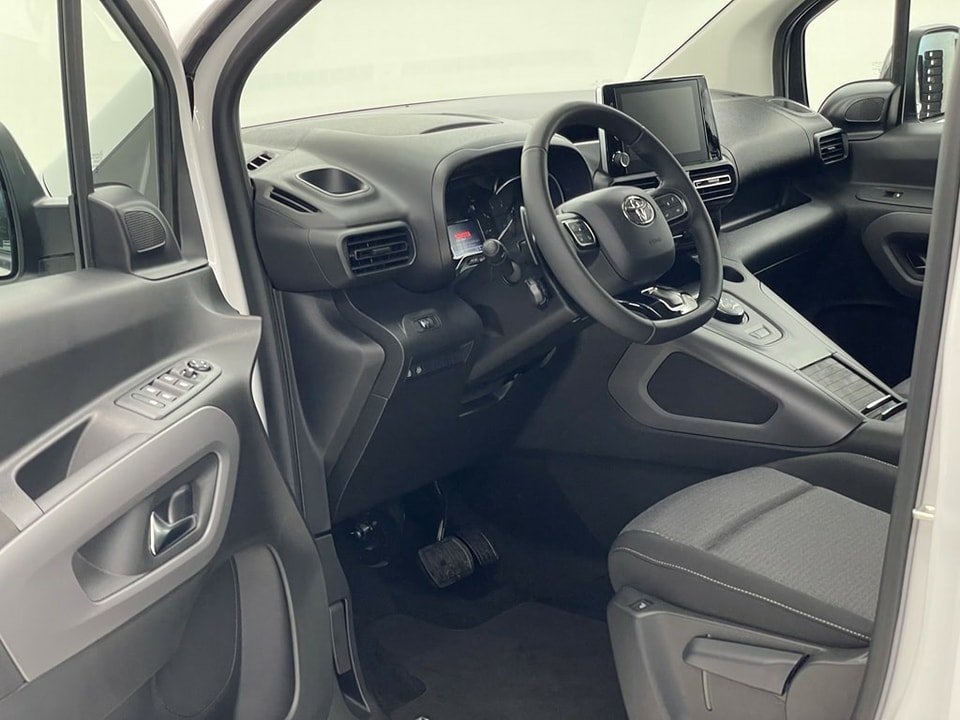 TOYOTA Proace City Verso L2 1.5 D Trend NEUF 20KM