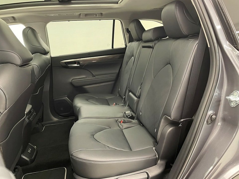 TOYOTA Highlander 2024 Hybrid 2.5 HSD Premium AWD-i 7 PLACES 1000KM