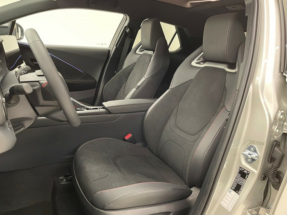 TOYOTA C-HR Plug-in Hybrid 2.0 HSD GR Sport Premiere