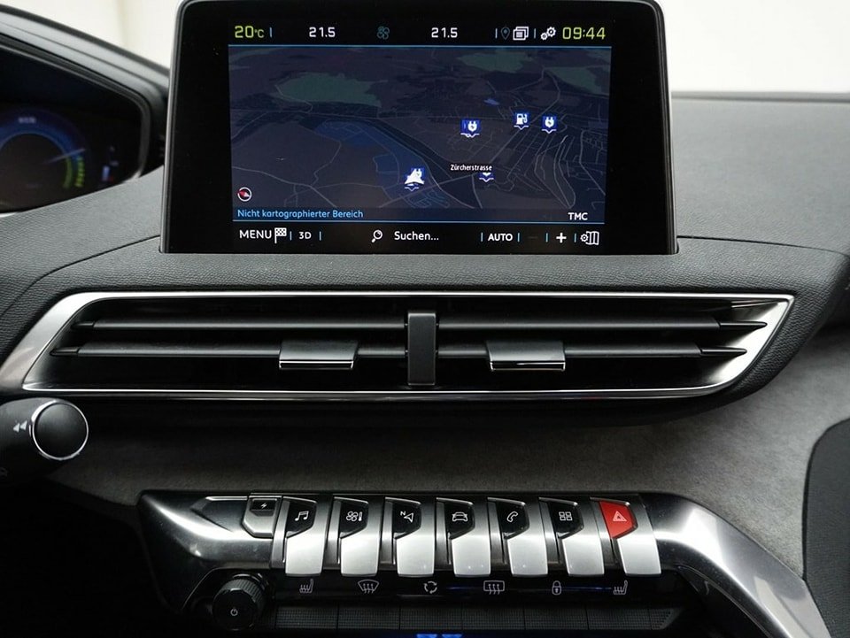 PEUGEOT 3008 1.6 Plug-in Hybrid4 GT