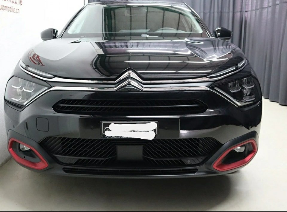 CITROEN C4 Electric Shine – Navi – Panorama – Head-Up – Kamera – 136 PS