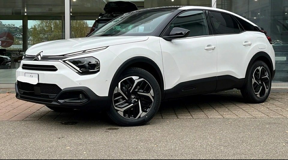 CITROEN C4 1.2 Pure Tech Shine EAT8