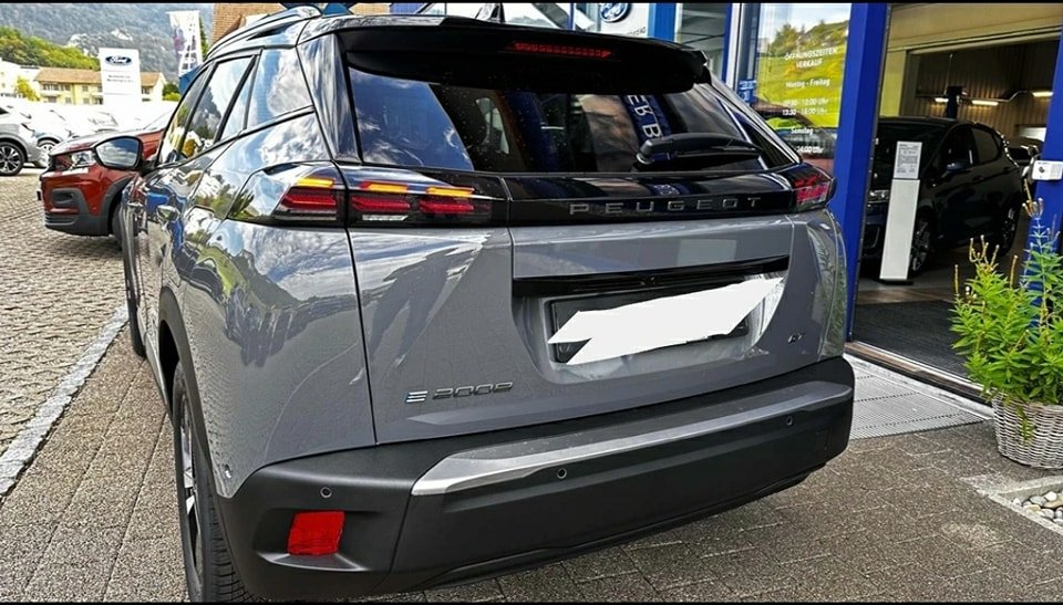 PEUGEOT 2008 e-GT NEUF 15KM