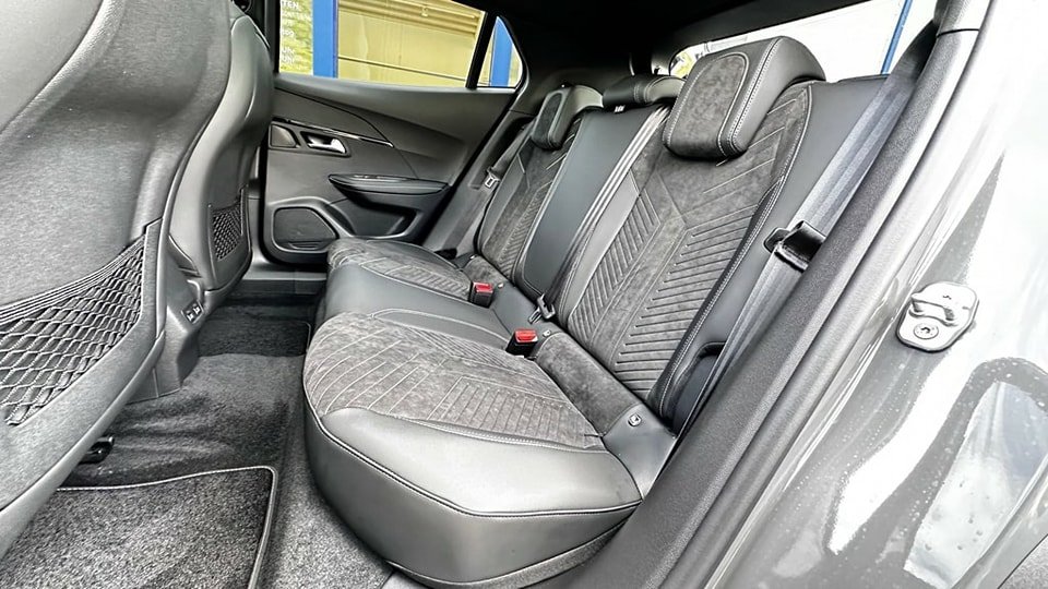 PEUGEOT 2008 e-GT NEUF 15KM