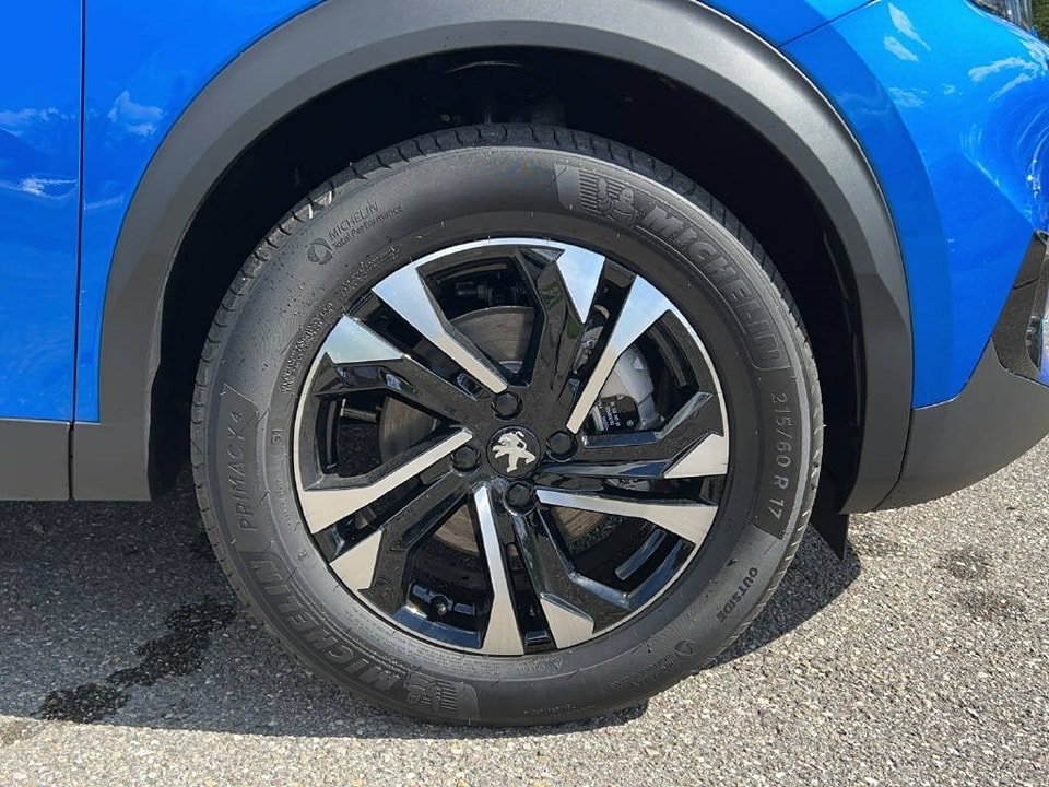 PEUGEOT 2008 e-Allure Pack 2022