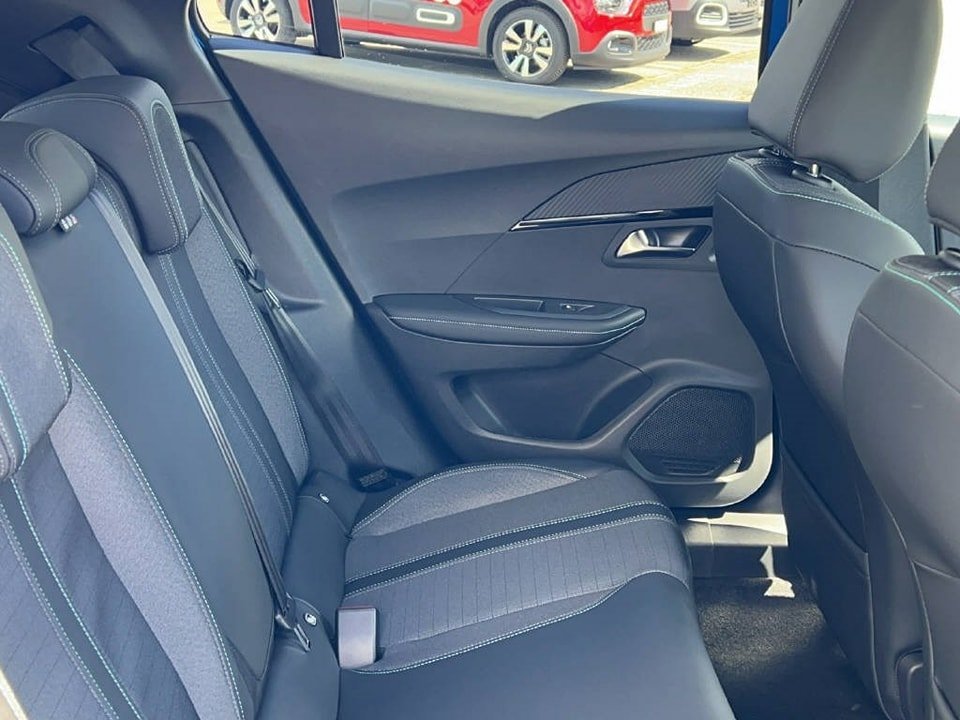 PEUGEOT 2008 e-Allure Pack 2022