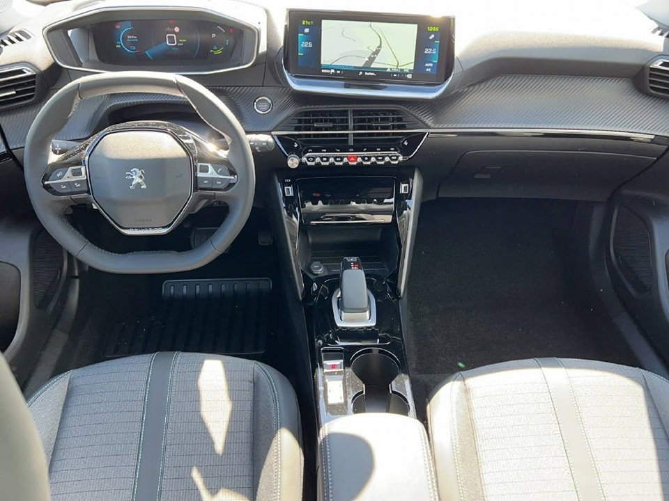 PEUGEOT 2008 e-Allure Pack 2022
