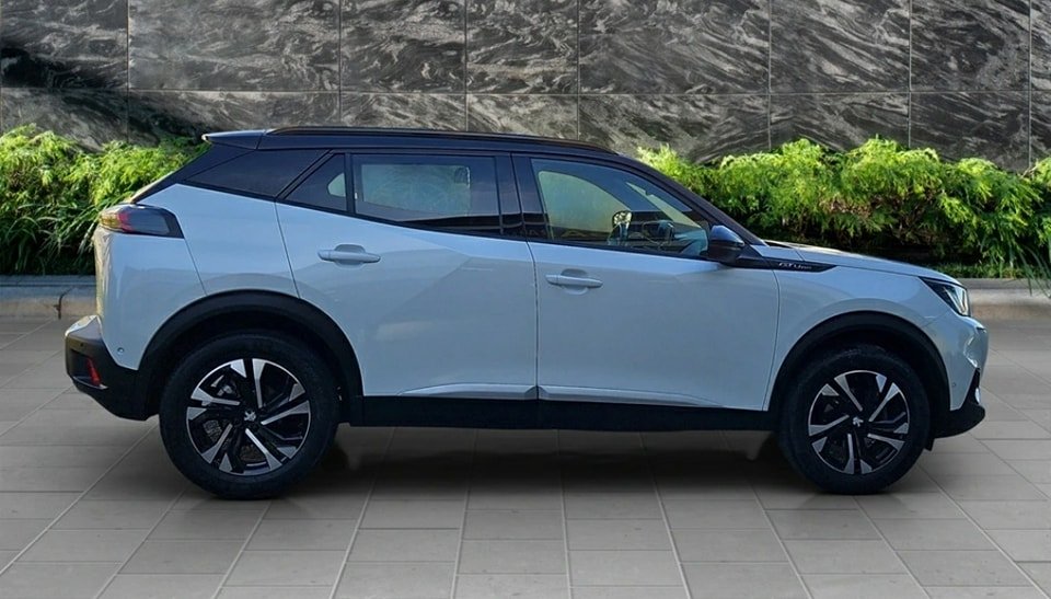 PEUGEOT 2008 1.2 PureTech GT Line EAT8