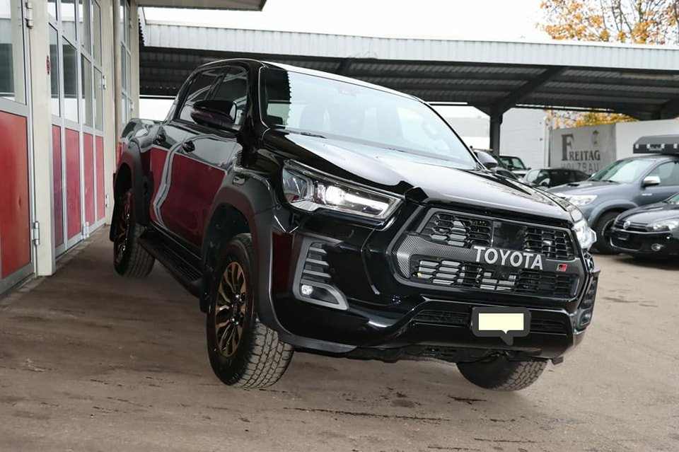 TOYOTA Hilux 2.8D-4D GR Sport Double Cab 4×4 A Véhicule neuf