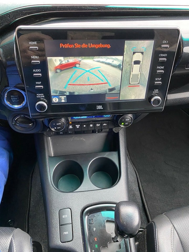 TOYOTA Hilux 2.8D-4D Invincible Double Cab 4×4 A 2022