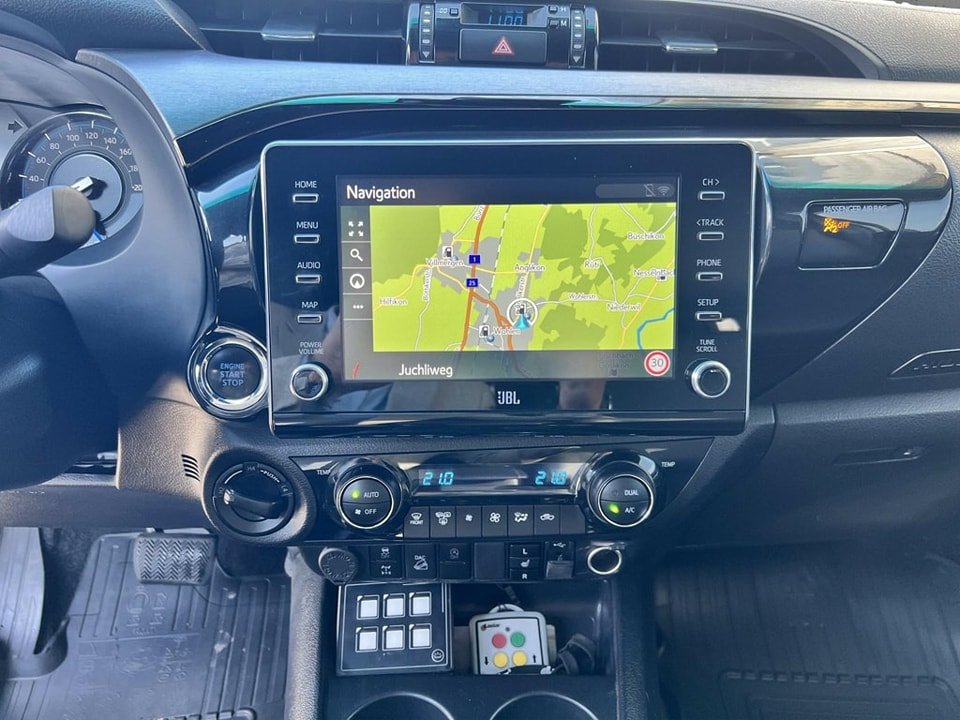 TOYOTA HI-LUX Hilux Double Cab.-Pick-up 2.8 D-4D 204 Invincible 2023