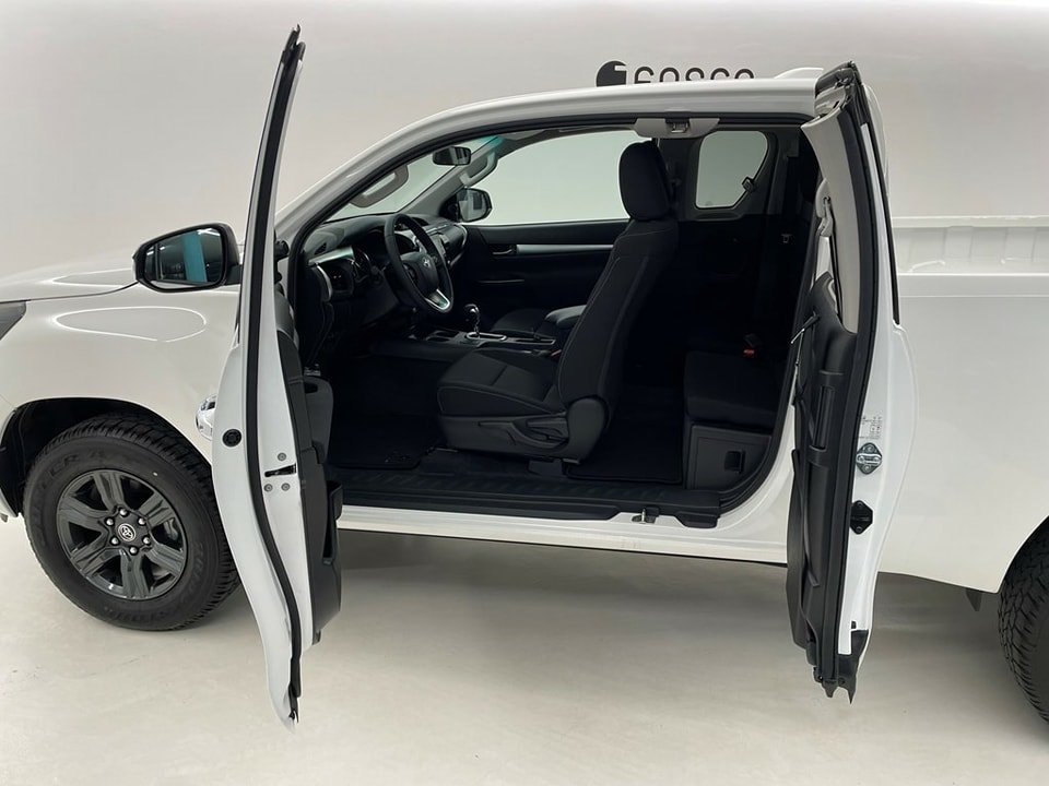 TOYOTA HI-LUX Extra Cab 2.4 D 150 Style AWD 2024