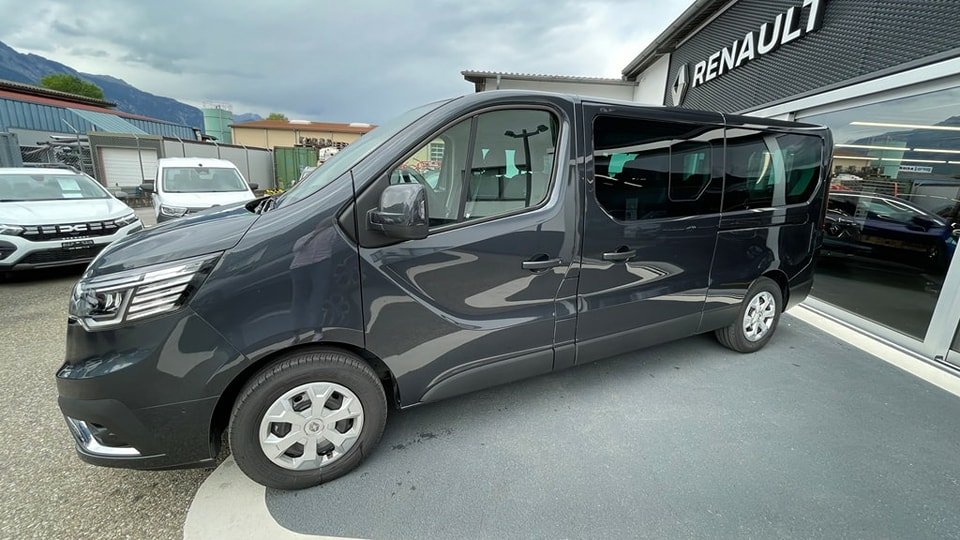 RENAULT Trafic Grand Passenger 2.0 dCi Blue 150 techno 2023