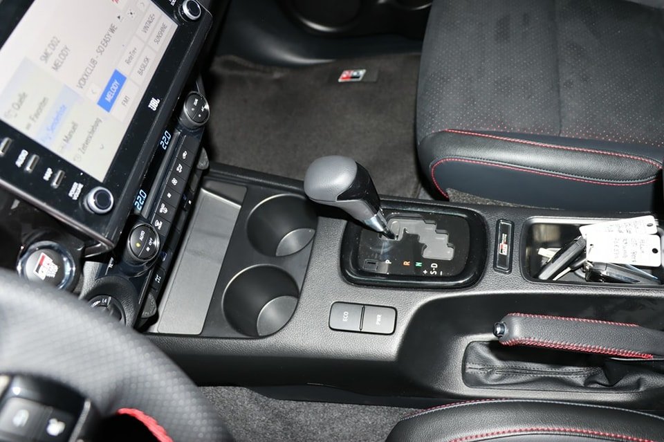 TOYOTA Hilux 2.8D-4D GR Sport Double Cab 4×4 A Véhicule neuf