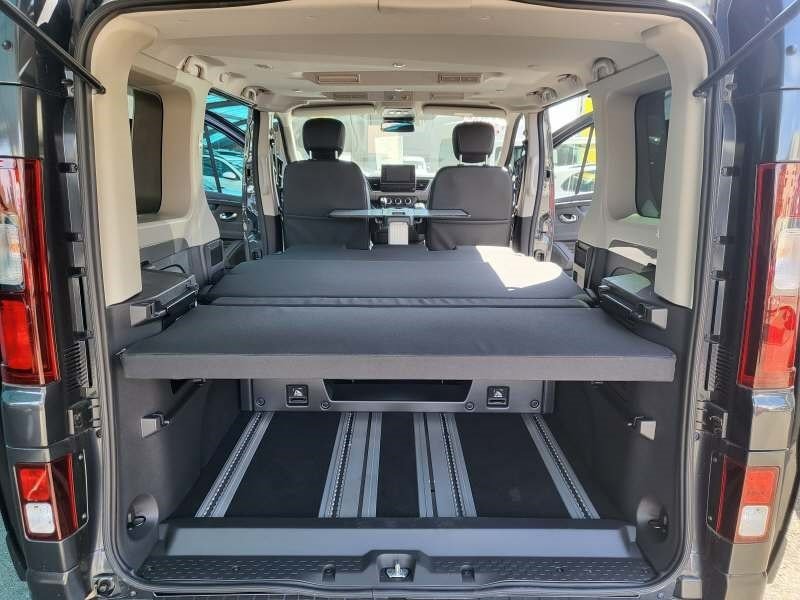 RENAULT Trafic Passenger & Spaceclass SPACECLASS Blue dCi 170 EDC NEUF