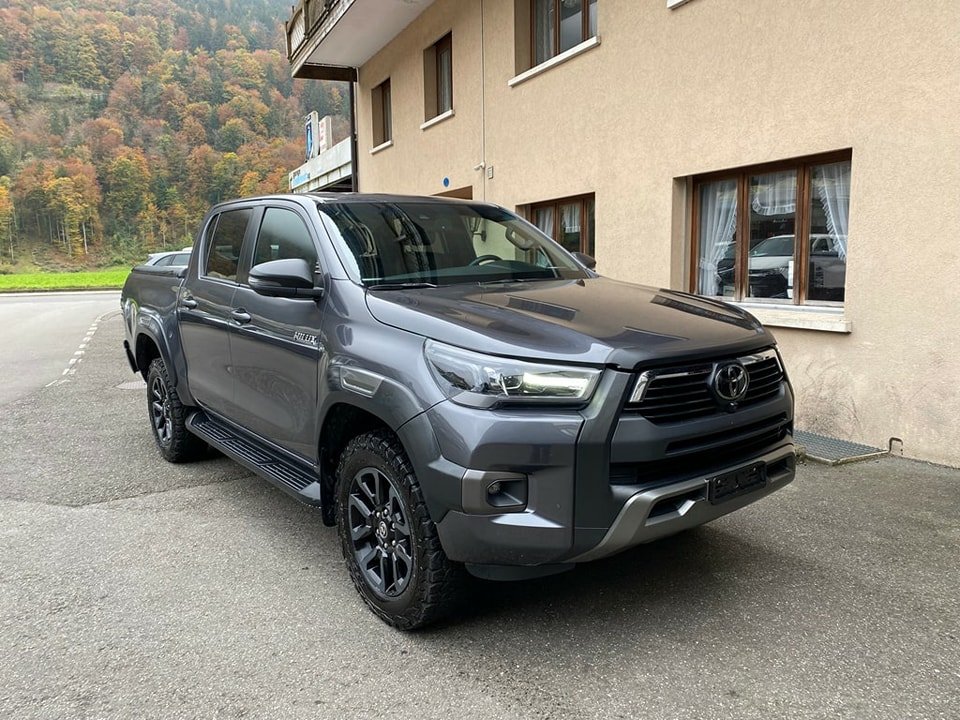 TOYOTA Hilux 2.8D-4D Invincible Double Cab 4×4 A 2022