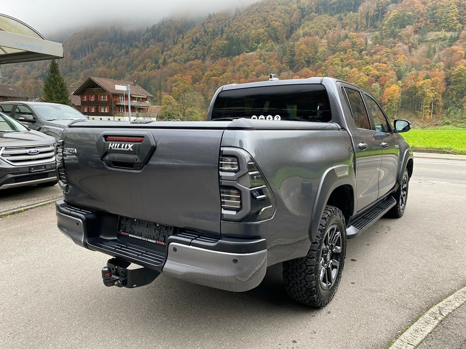 TOYOTA Hilux 2.8D-4D Invincible Double Cab 4×4 A 2022