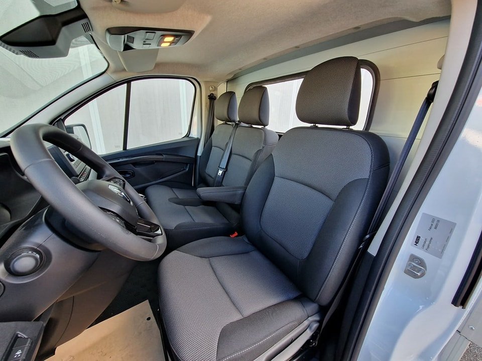 RENAULT Trafic 2.0 Bleu dCi 150 Pro+ Pont Fixe Business L2H1 NEUF