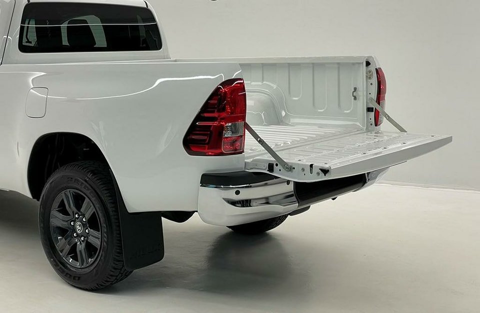 TOYOTA HI-LUX Extra Cab 2.4 D 150 Style AWD 2024