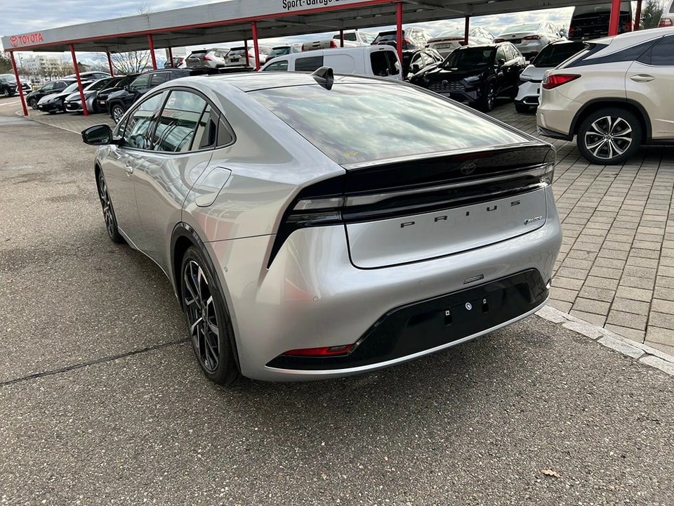 TOYOTA Prius 2.0 Plug-In-Hybrid Premium 2024 NEUF